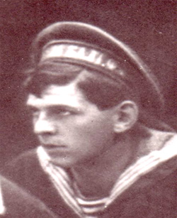 Анатолий Григорьевич Железняков. Матрос-кочегар учебного корабля «Океан». 1916 год.